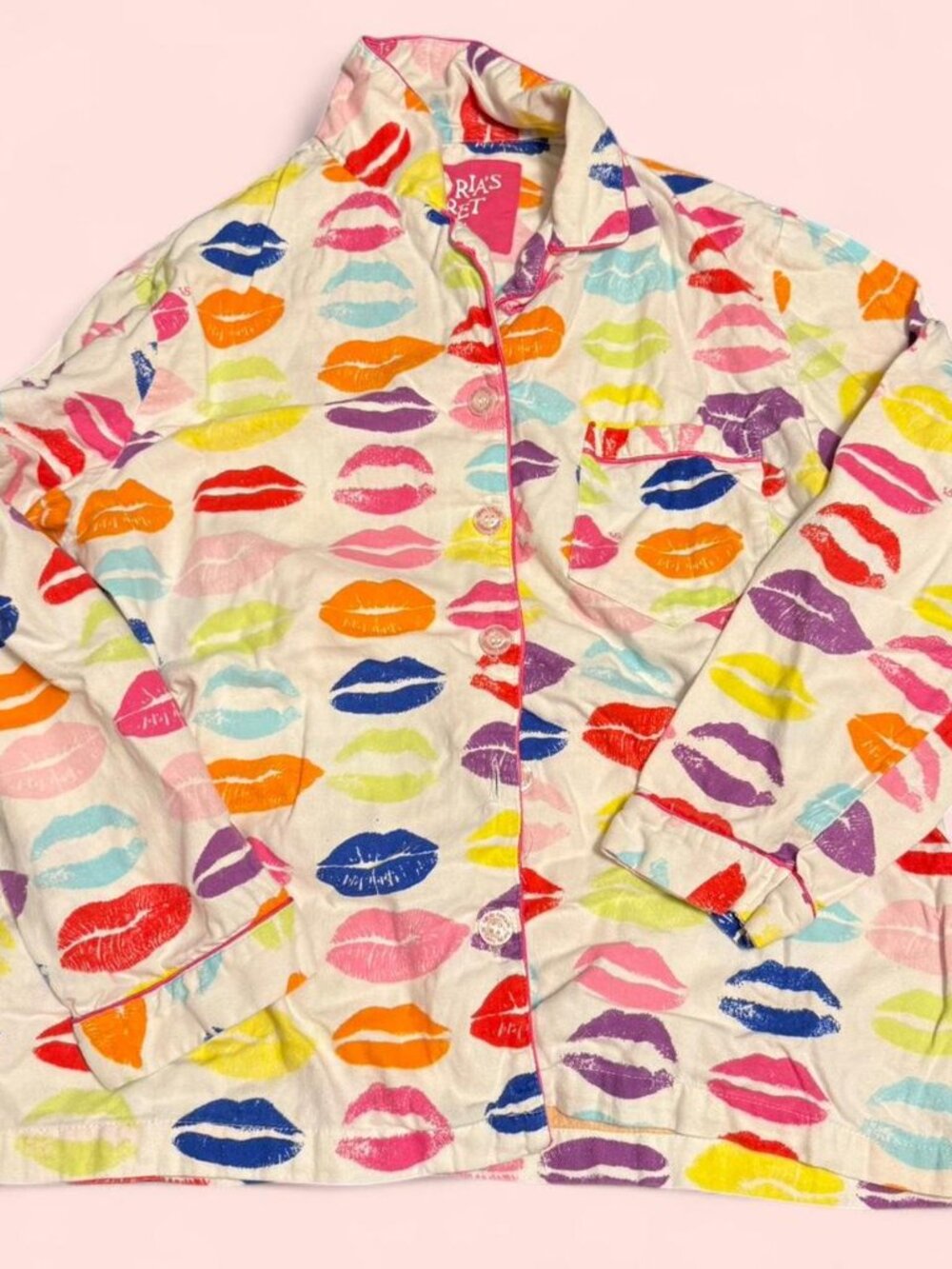 Vintage Y2K Victoria's Secret multi-coloured lipstick kiss print pajama set - Picture 3 of 9